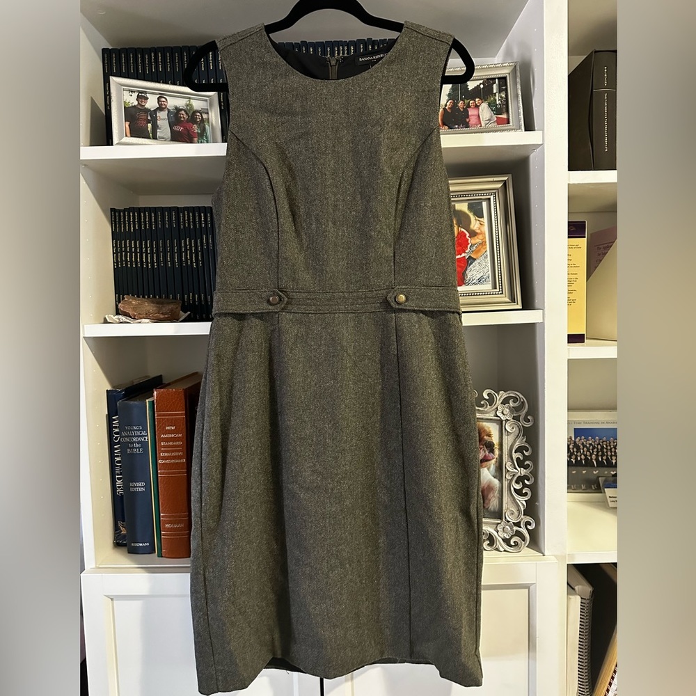 Like New Banana Republic Wool Blend Dress Sz 10